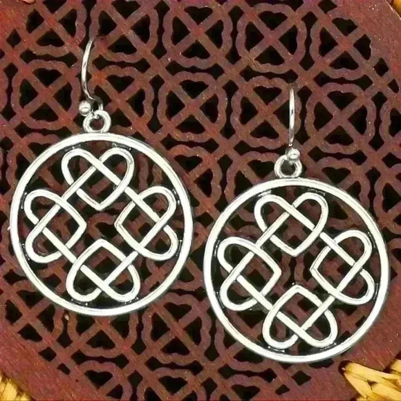 Jewelry - Antique Silver Stainless Steel Carved Pattern Dangle Earrings w/ Fish Hook Backs